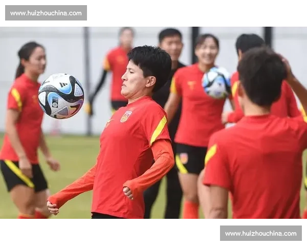 连续颠球过人惊艳永川！中国女足新星演绎教科书级技巧