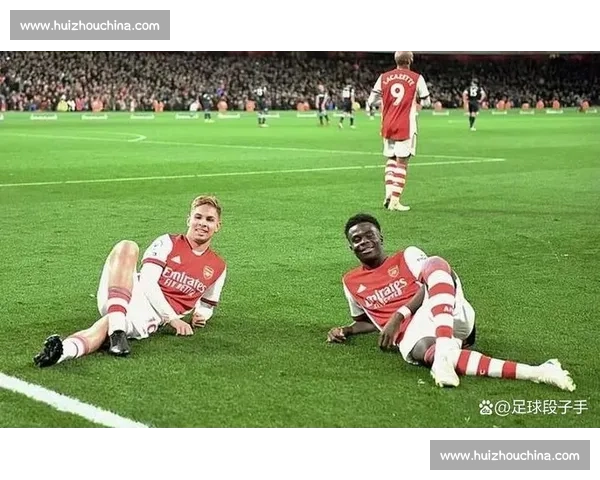 阿森纳双星闪耀！两新星入围 PFA 年度最佳年轻球员候选