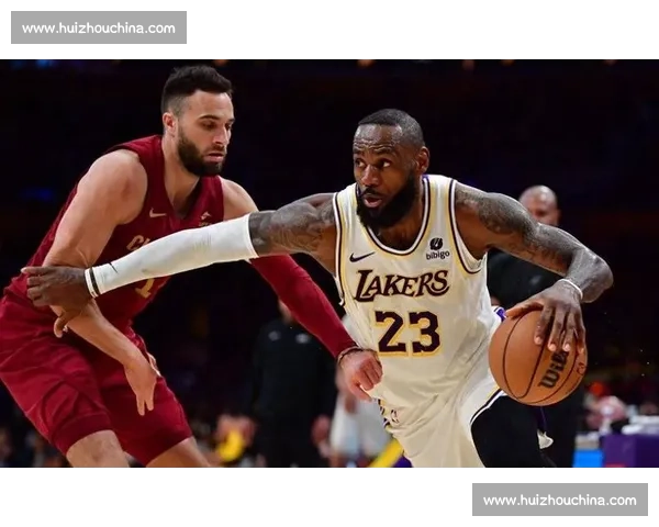 新秀詹姆斯 25 分羞辱 DPOY!阿泰回忆经典对抗:他天生就是国王 新秀詹姆斯 25 分羞辱 DPOY!阿泰回忆经典对抗:他天生就是国王