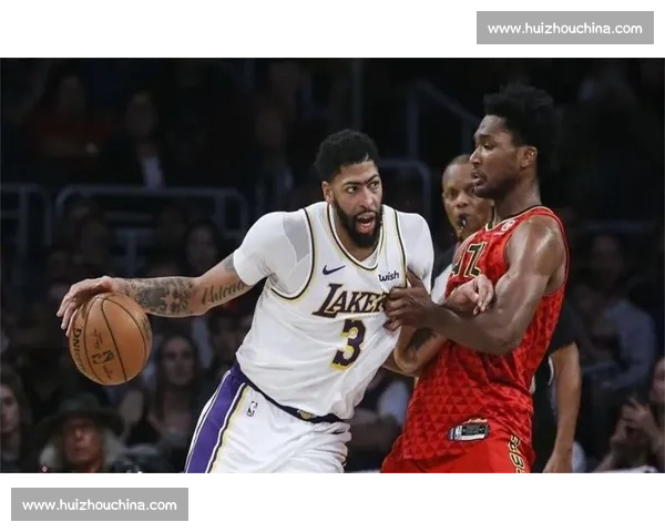 科比的内线艺术：师从奥拉朱旺的脚步精髓